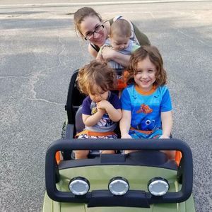 Meet your Posher, Christal